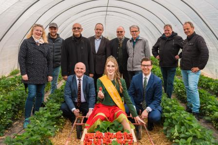 Die Erdbeeren sind da! | Erdbeersaisoneröffnung 2023